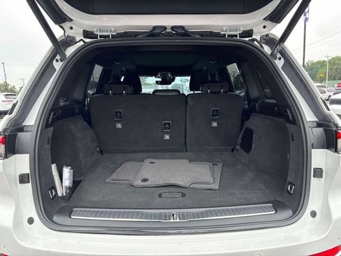 Used 2023 Jeep Grand Cherokee Overland w/ MOPAR Finishing Package AWD/4WD image 35