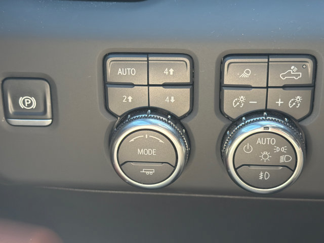 Used 2025 GMC Sierra 1500 Denali Ultimate AWD/4WD image 33