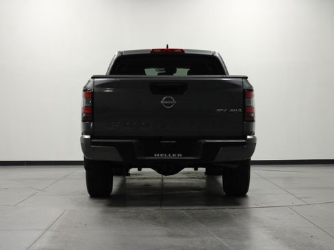 Used 2024 Nissan Frontier SV w/ Technology Package AWD/4WD image 5