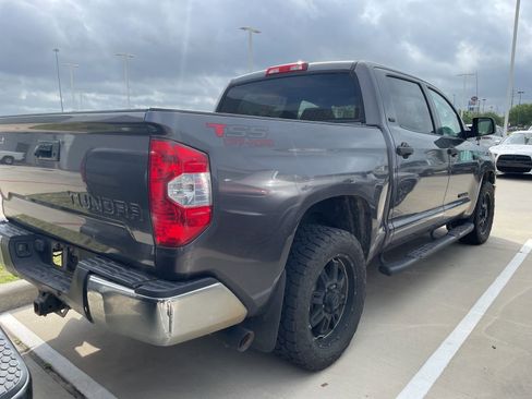 Used 2016 Toyota Tundra SR5 w/ SR5 Upgrade Package image 4