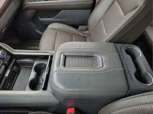 Used 2021 GMC Yukon Denali w/ Denali Premium Package AWD/4WD image 20