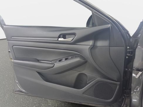 Used 2022 Nissan Altima 2.5 S FWD image 26