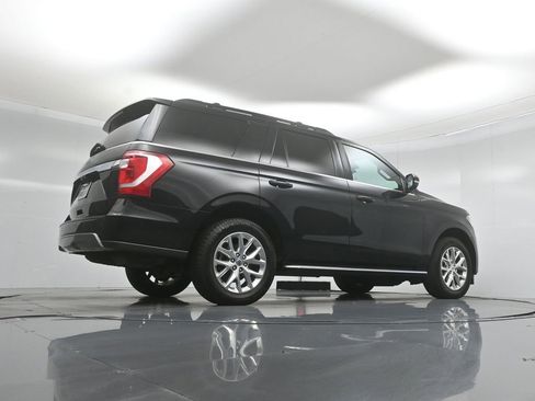 Certified 2021 Ford Expedition XLT RWD image 52