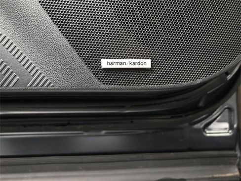 Used 2025 Subaru Forester Limited image 6