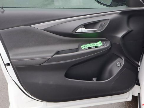 New 2026 Buick Envista Avenir FWD image 9