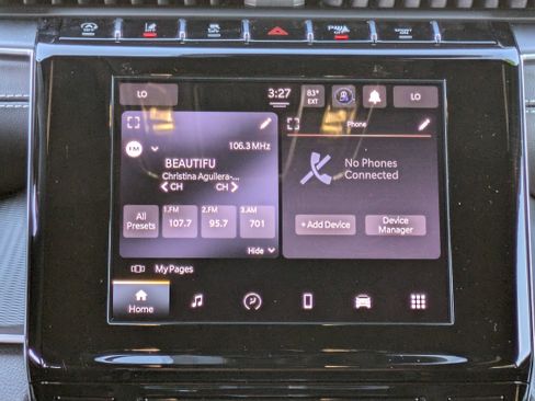 Used 2025 Jeep Grand Cherokee Laredo X image 19