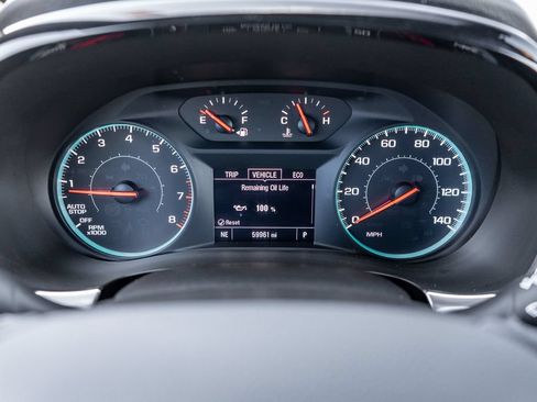Used 2023 Chevrolet Traverse LT FWD image 23