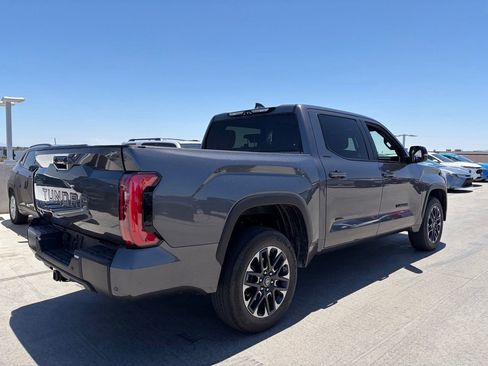 Used 2025 Toyota Tundra Limited AWD/4WD image 2