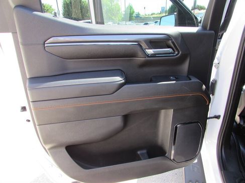 Used 2023 GMC Sierra 1500 AT4 w/ Technology Package AWD/4WD image 27