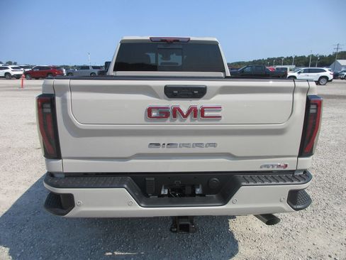 New 2026 GMC Sierra 2500 AT4 w/ AT4 Premium Plus Package AWD/4WD image 6