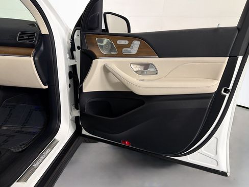 Certified 2024 Mercedes-Benz GLS 450 4MATIC image 26