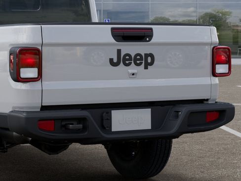 New 2026 Jeep Gladiator Sport AWD/4WD image 39