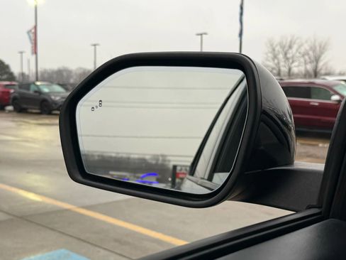 Used 2020 Ford Explorer Platinum w/ Premium Technology Package image 53