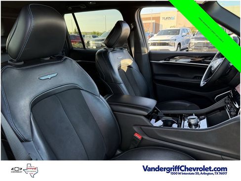 Used 2022 Jeep Grand Cherokee Trailhawk w/ Advanced Protech Group II AWD/4WD image 21