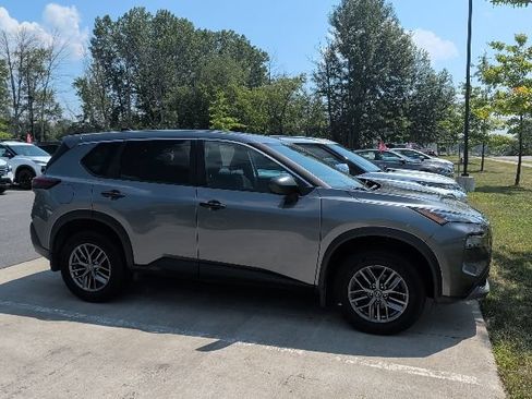 Certified 2023 Nissan Rogue S AWD/4WD image 4