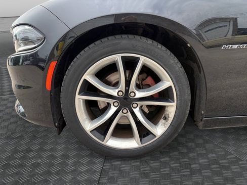 Used 2016 Dodge Charger R/T w/ Premium Group RWD image 14