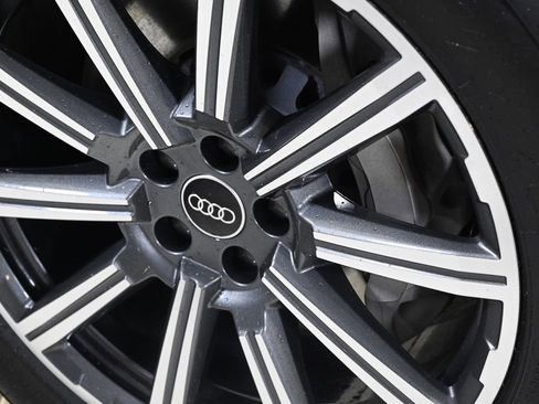 Used 2023 Audi Q7 2.0T Premium Plus w/ Premium Plus Package image 20