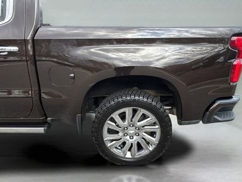 Used 2019 Chevrolet Silverado 1500 High Country w/ High Country Premium Package image 35