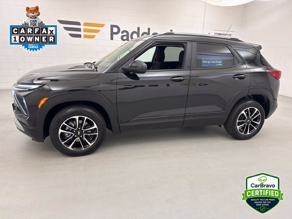Used 2024 Chevrolet TrailBlazer LT w/ Convenience Package AWD/4WD image 3