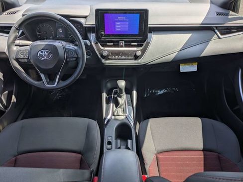Used 2024 Toyota Corolla SE FWD image 14
