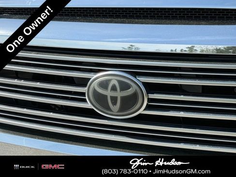 Used 2018 Toyota Tundra Limited w/ Limited Premium Package image 8
