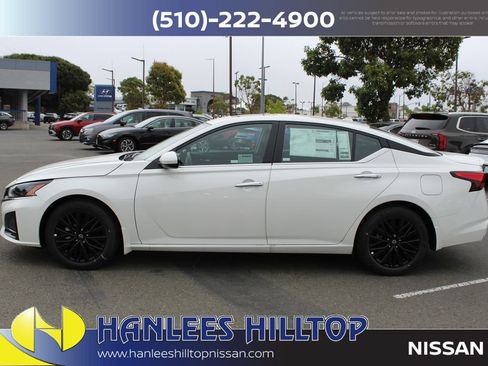 New 2025 Nissan Altima 2.5 SV w/ SV Special Edition Package FWD image 2