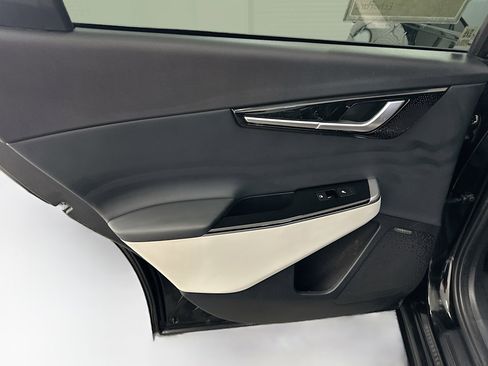 Used 2024 Kia EV6 GT-Line image 28