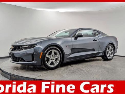 Used 2023 Chevrolet Camaro LT image 1