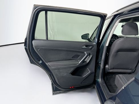Used 2018 Volkswagen Tiguan S FWD image 25