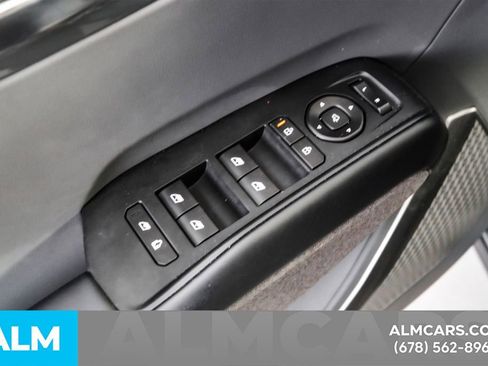 Used 2024 Kia EV9 Land image 53