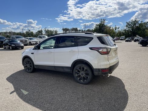 Used 2018 Ford Escape SE w/ SE Sport Appearance Package AWD/4WD image 6