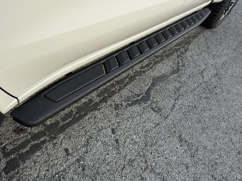 New 2026 Chevrolet Silverado 1500 ZR2 AWD/4WD image 11