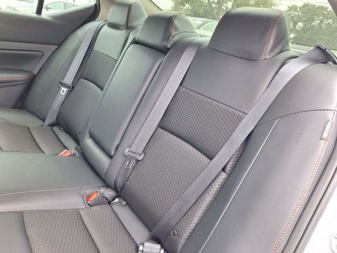 Used 2025 Nissan Altima 2.5 SR image 23