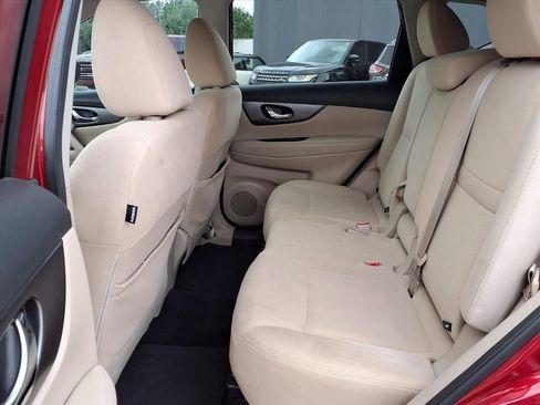 Used 2016 Nissan Rogue SV FWD image 11