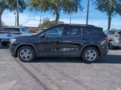 Used 2019 GMC Terrain SLE w/ Black Edition image 3