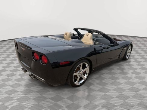 Used 2007 Chevrolet Corvette Convertible w/ Preferred Equipment Group RWD image 16