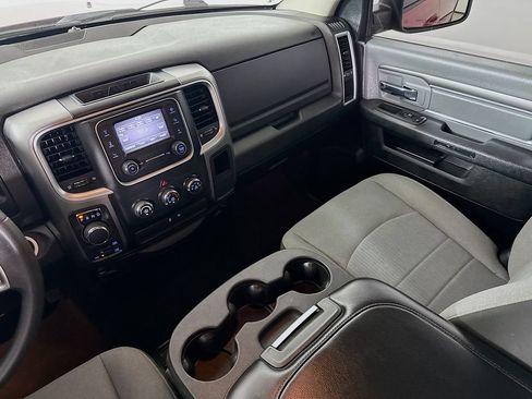 Used 2021 RAM 1500 Classic SLT AWD/4WD image 25