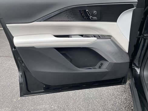 Certified 2023 Cadillac Lyriq Luxury image 15