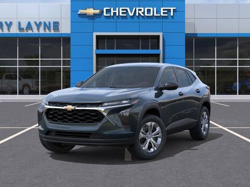 New 2026 Chevrolet Trax LS w/ Driver Confidence Package FWD image 6