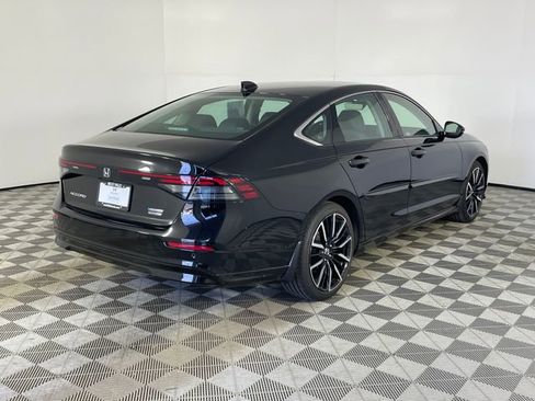 Used 2023 Honda Accord Touring image 16