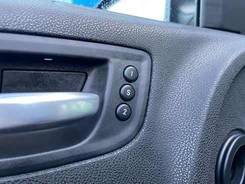 Used 2022 Dodge Charger SXT w/ Leather Interior Group image 16