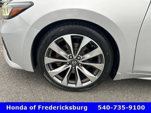 Used 2019 Nissan Maxima Platinum w/ Sport Mat Group FWD image 33