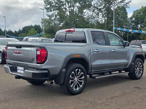 Used 2024 GMC Canyon Denali AWD/4WD image 30