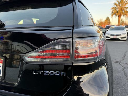 Used 2013 Lexus CT 200h image 22