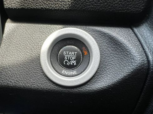 Used 2016 RAM 1500 4x4 Crew Cab Laramie Longhorn image 42