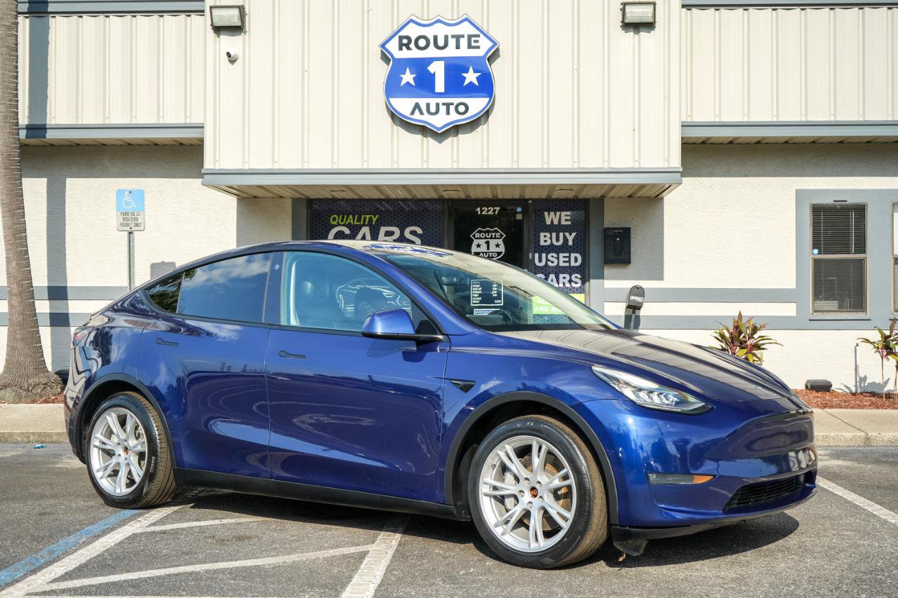 Used 2021 Tesla Model Y Long Range AWD/4WD image 3