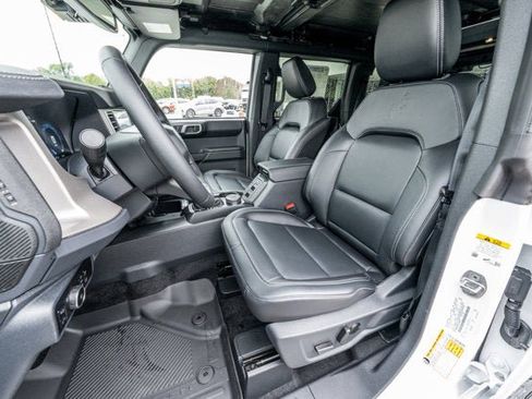 New 2025 Ford Bronco Outer Banks AWD/4WD image 35