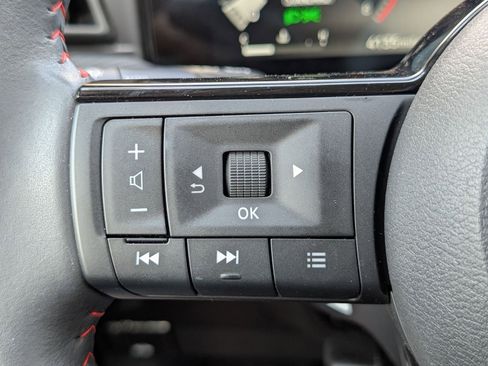 Used 2025 Nissan Kicks SR FWD image 20