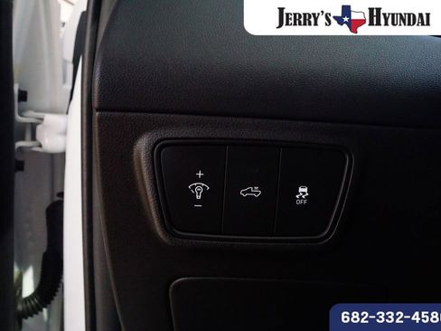 Used 2022 Hyundai Santa Cruz Limited AWD/4WD image 15