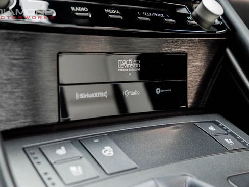 Used 2025 Lexus IS 500 image 84